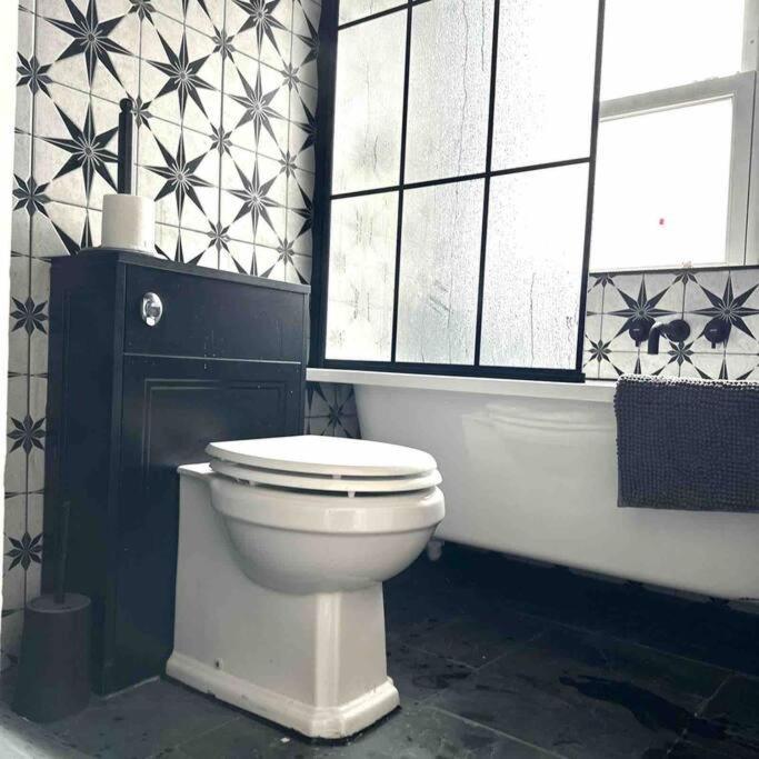 Stunning 2 Bedroom Flat Camden Londra Esterno foto